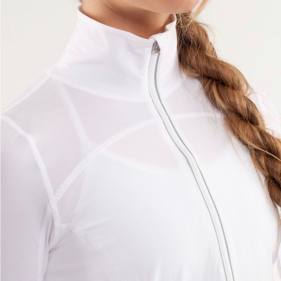 LULULEMON Sun Runner Hybrid Pullover in White, Size 2 - Picture 6 of 12
